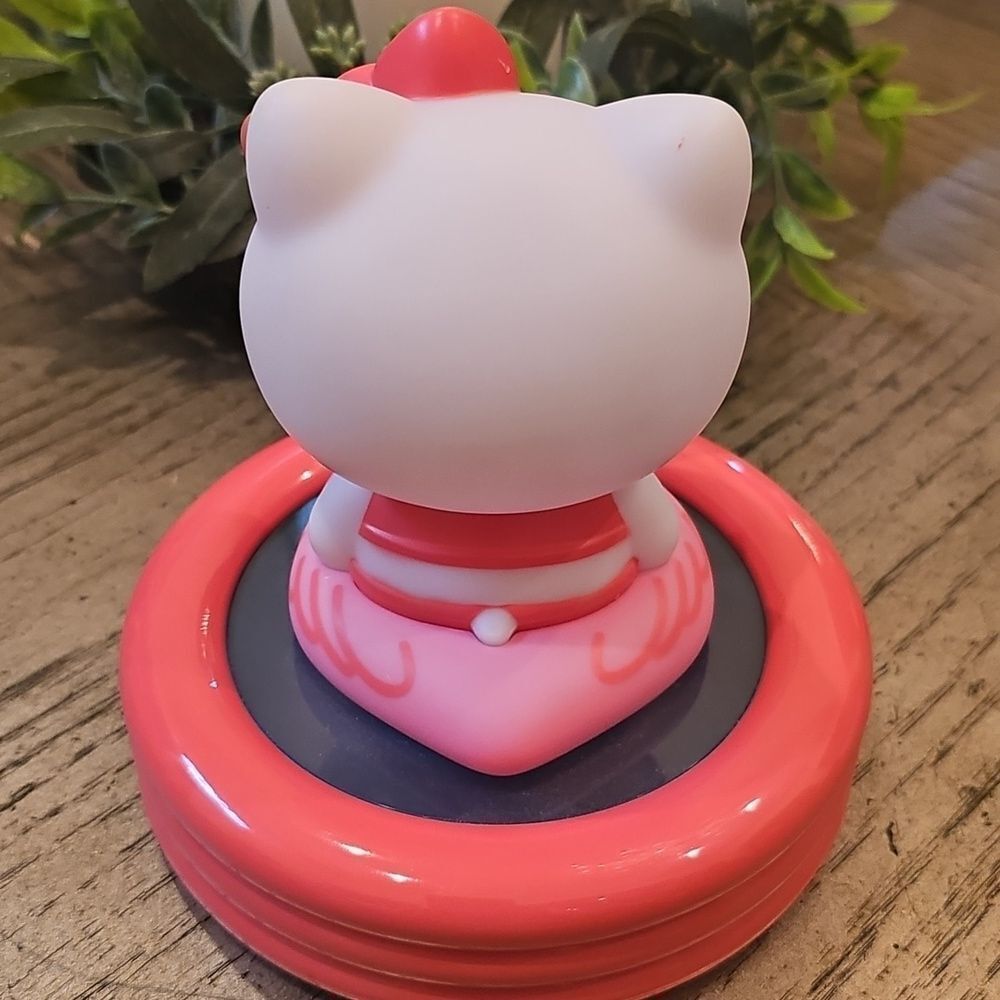 Hello Kitty Night Light - Picture 4 of 6